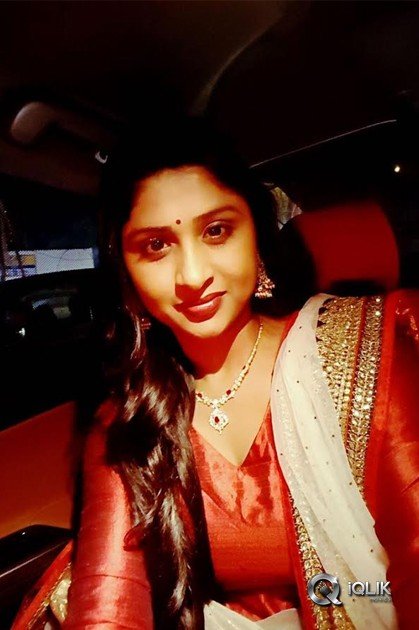 Praveena-Kadiyala-Gets-Adarsha-Mahila-Puraskaaram